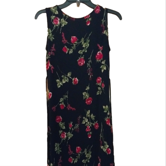 R&K Dress, floral rose, pullover maxi / tea-length. Size 8 Petite. - Picture 3 of 3